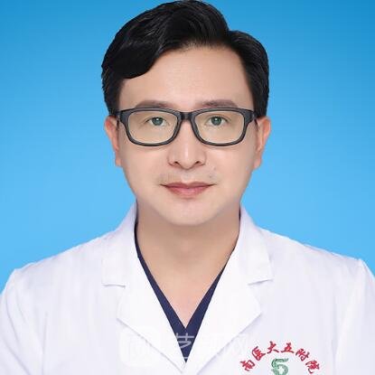 李志强
