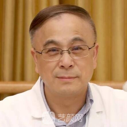 潘卫利