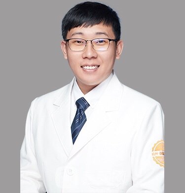 李佳朋