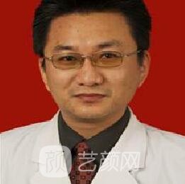 梁刚