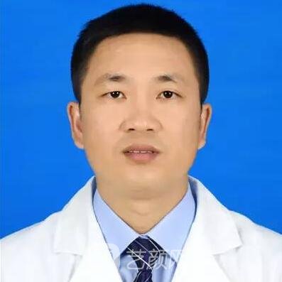 周忠志