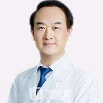 王磊钧