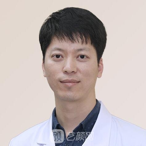 周跃明