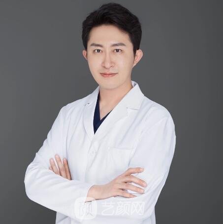 梁成科