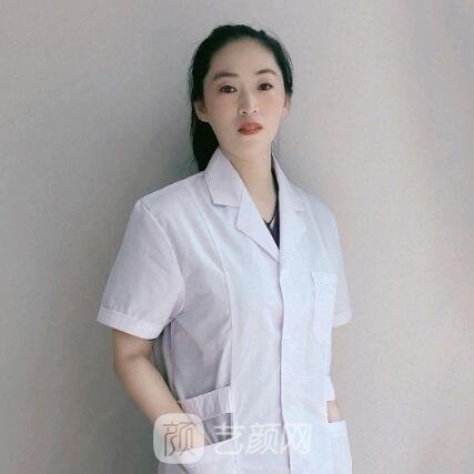 李莉莎