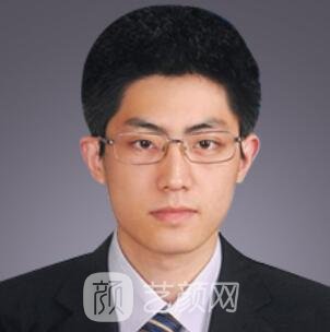 杨国峰