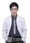 长沙割双眼皮哪个医生好？手术果口碑呢？
