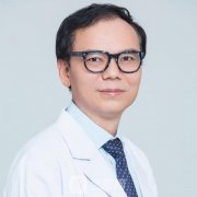 王振军和刘辅容哪个眼睛修复好，哪个医生技术和反馈比较好呢?