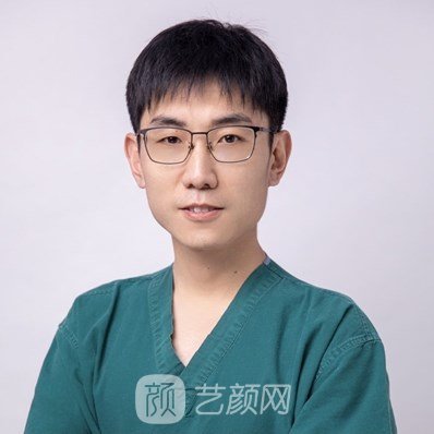 李行