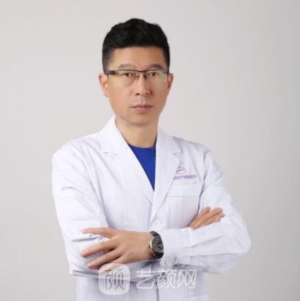 黄文