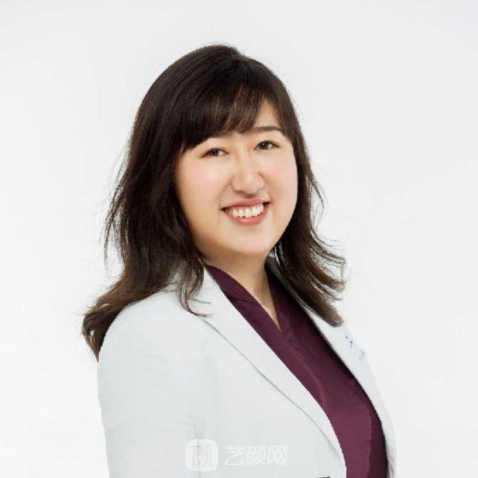 张倩