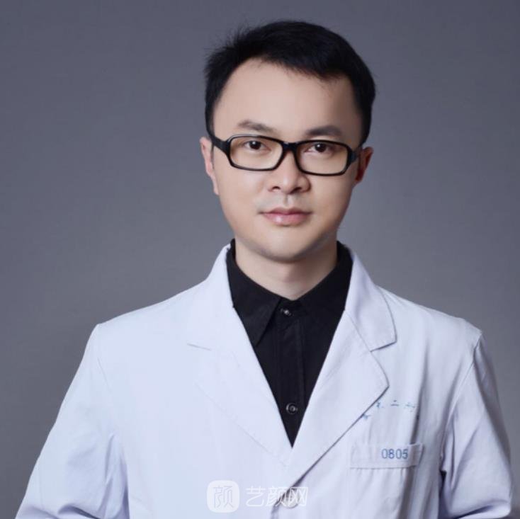 周俊