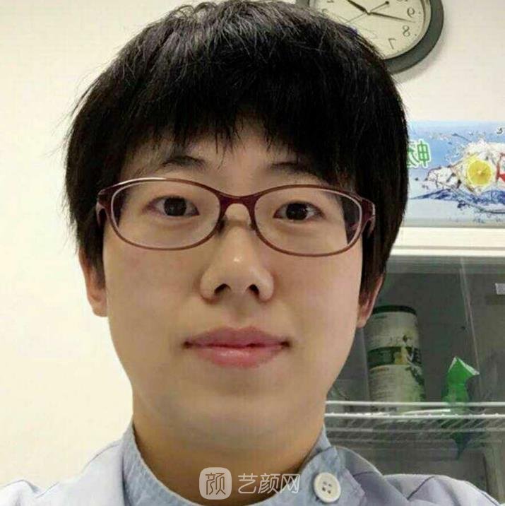 郑巍