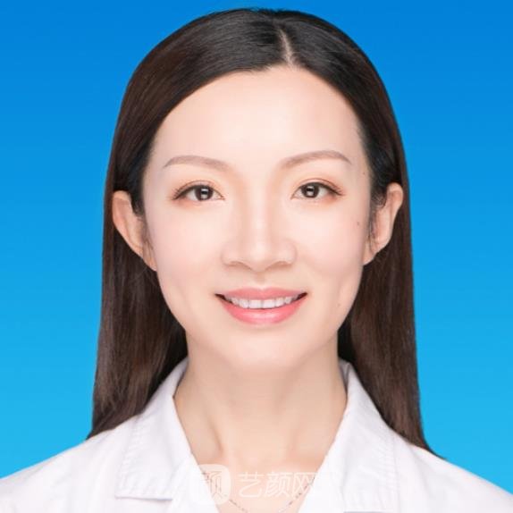 谭佳