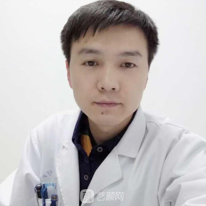 梁坤