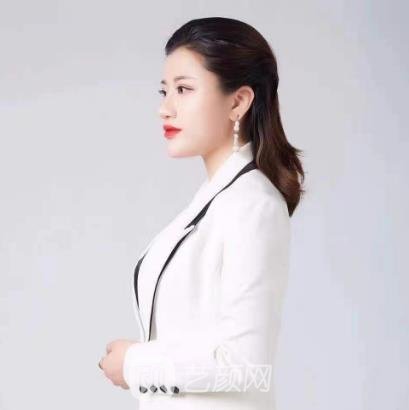 郁馨