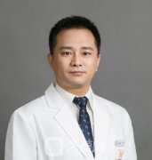 北京双眼皮眼部手术较好的医生，超和丁洪如哪个好?