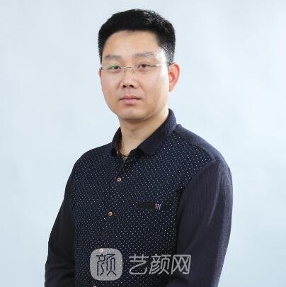 张豪伟