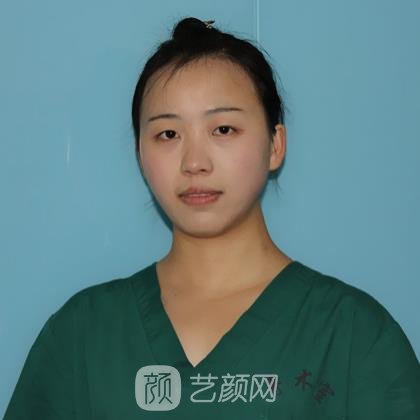 徐玲