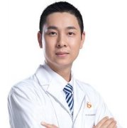 重庆刘兴振和汪志强哪个鼻子做得好？