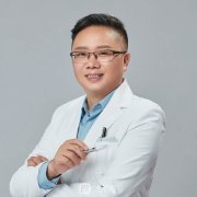 成都廖连平做鼻子怎么样?医生简介一览