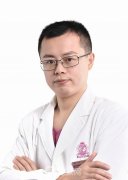 上海伊莱美钱玉鑫、邱文苑哪个做肋骨鼻部手术隆鼻更好?