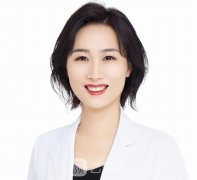 国内隆鼻做的较好的医生是谁呢？