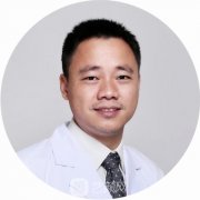 在成都做面部抽脂手术哪个医生做的果更好呢？