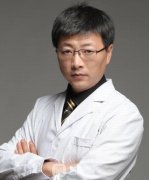 国内较好的鼻子修复专家：李劲良和刘彦军