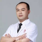 胡凯跟杨海波谁的肋骨鼻技术好呢？