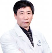 郭震宇医生做自体脂肪丰胸果好吗？