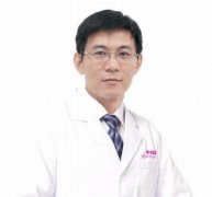 较好的丰胸专家是哪位？医生排行一览