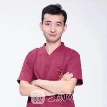 李国栋