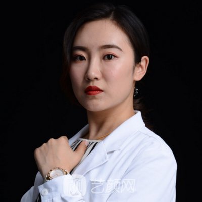 姜一飞