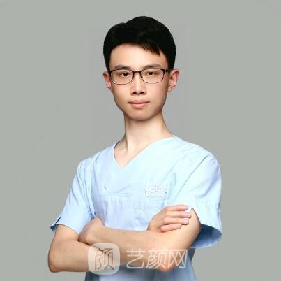 李青