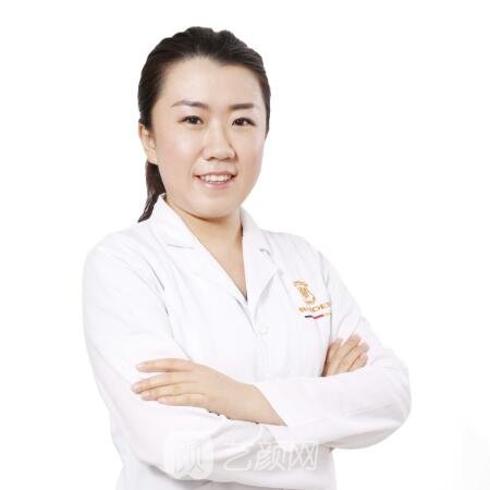 杨露