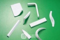 膨体隆鼻手术具体怎么操作，操作复杂吗？