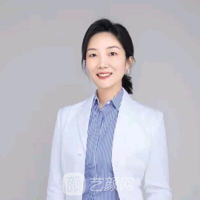 杨旭芳