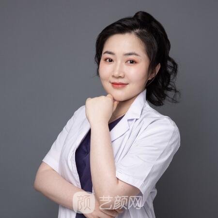 闵睿娜