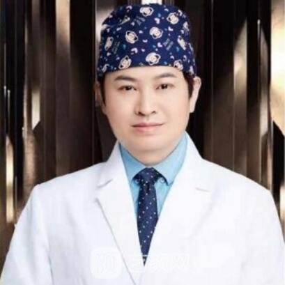 李二龙
