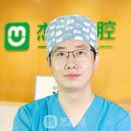 李江博