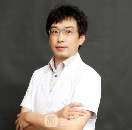 秦晓鹏