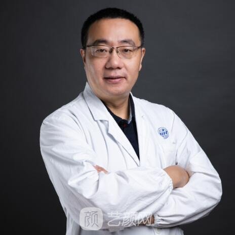 黄一雄
