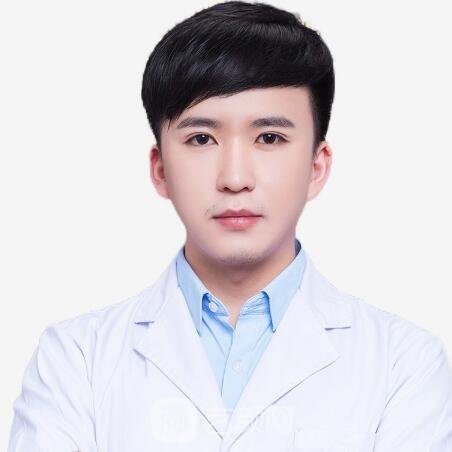 黄俊超