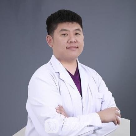 董杨