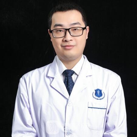 李岩