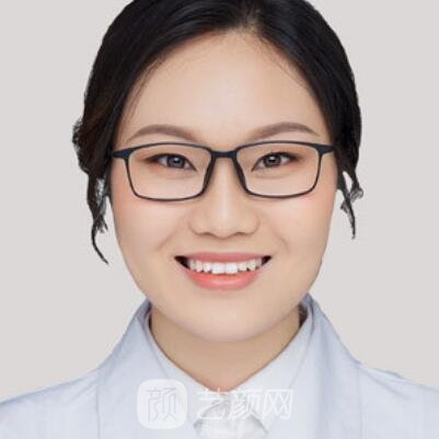 黄艳玲