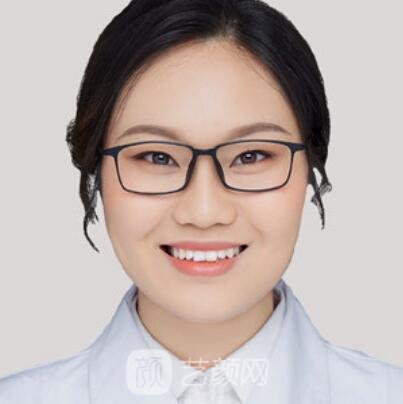 黄艳玲