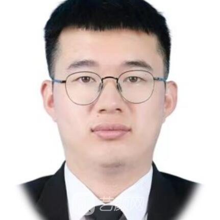 李国威
