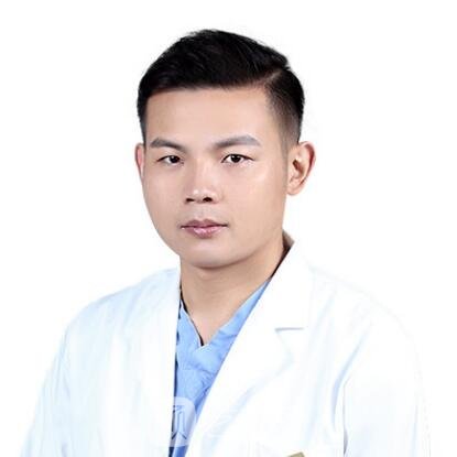 李律君